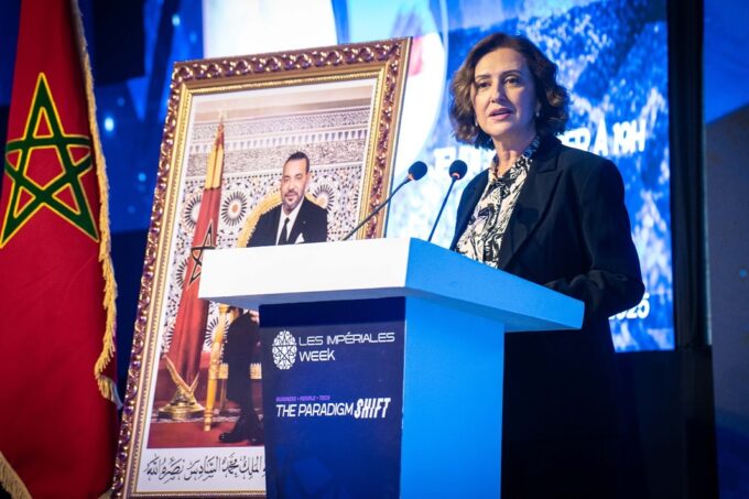 عمور تعلن عن استراتيجية لتعزيز السياحة عبر كرة القدم