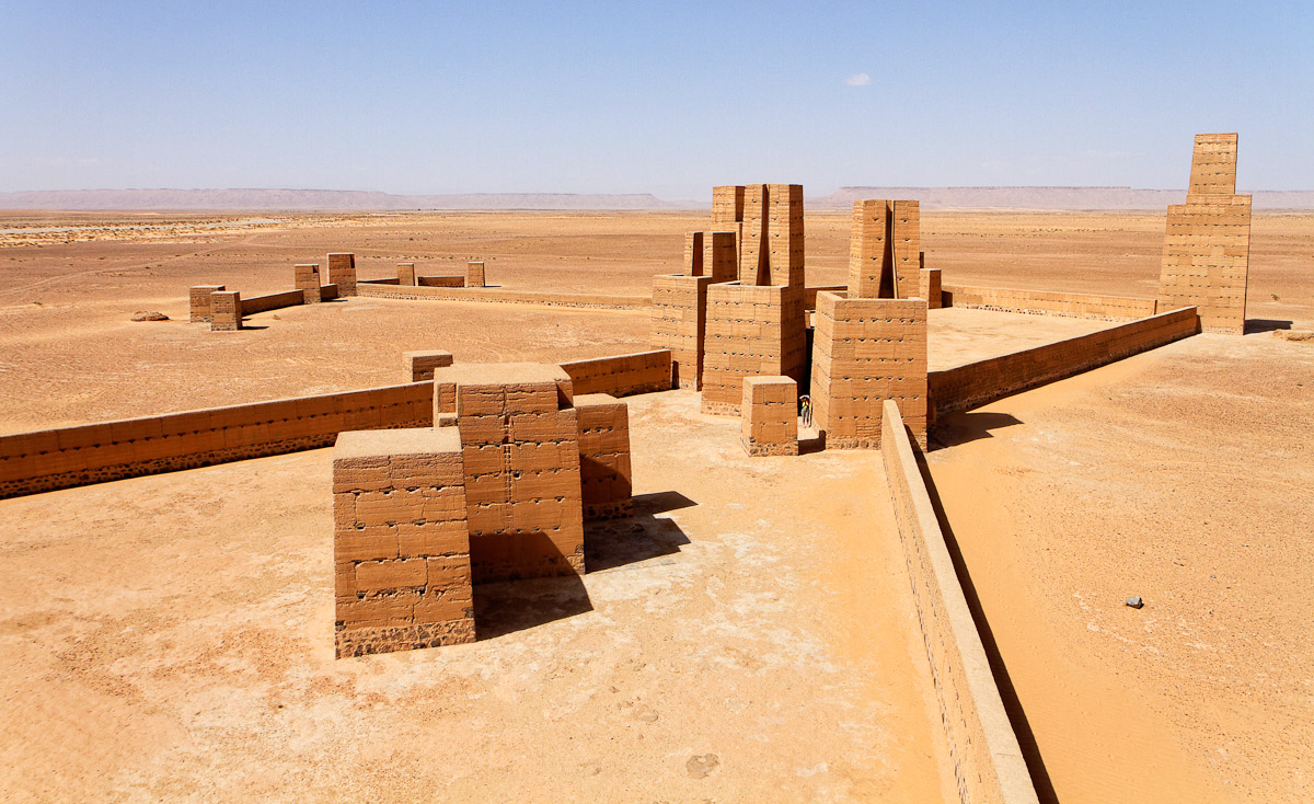 منحوتات "فوث" الهندسية..بوابة المغرب إلى السماء