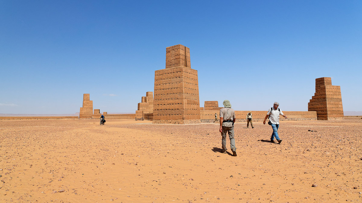 منحوتات "فوث" الهندسية..بوابة المغرب إلى السماء