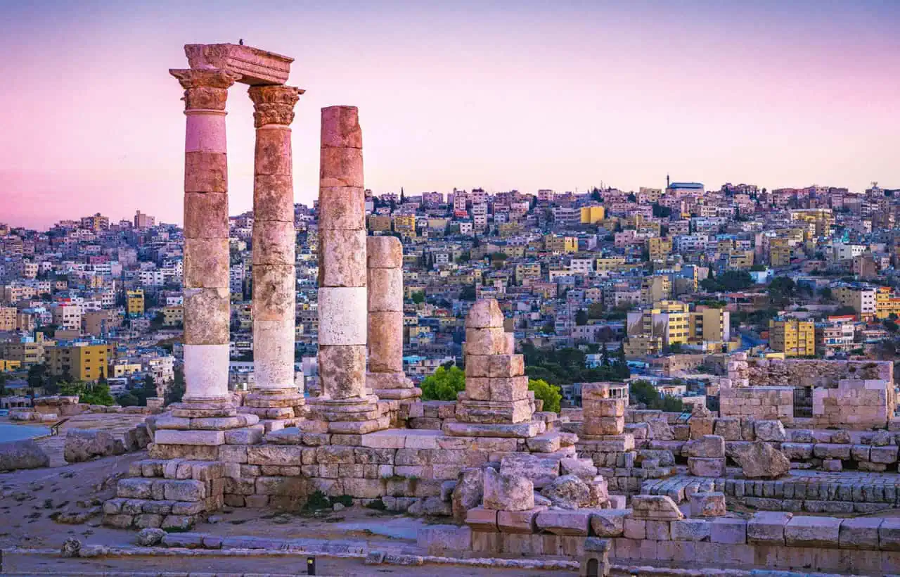 ارتفاع إيرادات السياحة بالأردن 8.9% إلى 1.7 مليار دولار بالربع الأول