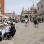 مدينة البندقية الإيطالية تضاعف رسوم دخول زوار اليوم الواحد إلى 10 يورو