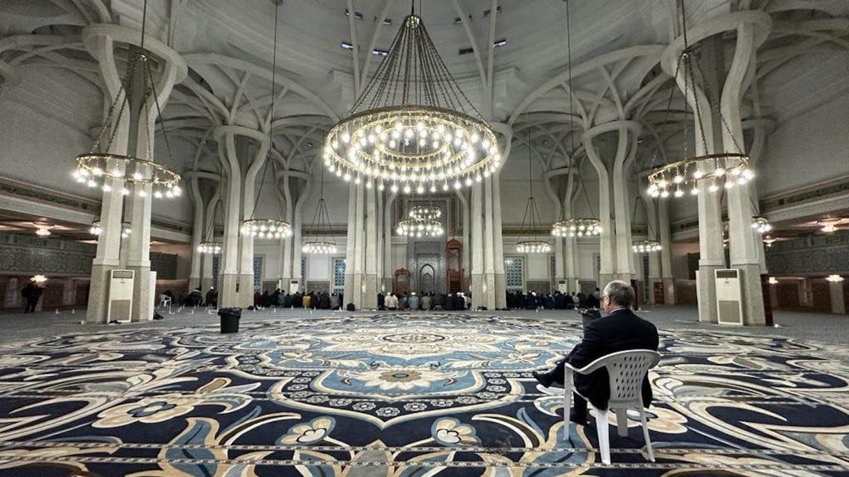 بروما، الصناعة التقليدية المغربية تزين أكبر مسجد في أوروبا