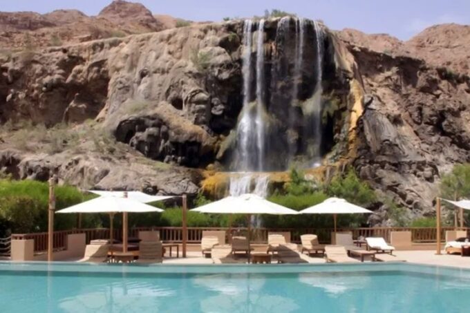 حمامات "ماعين" جوهرة السياحة العلاجية في قلب الأردن​