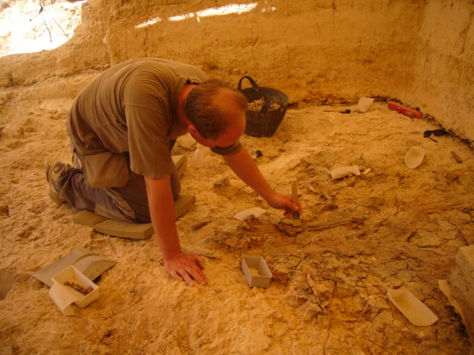 قبل 4500 عام..اكتشاف لألعاب أطفال في موقع أثري بسوريا