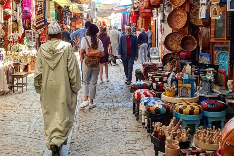 "لاكوتيديان": السياحة.. قاطرة الاقتصاد المغربي بأداء استثنائي ورؤية استراتيجية وسياسات استباقية 