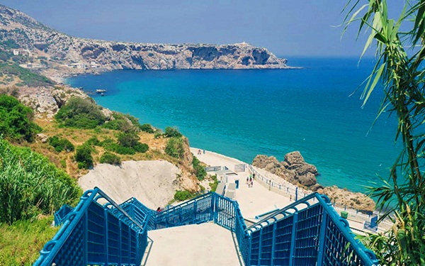 ساحل "تامودا باي" في حلة جديدة لاستقبال موسم الصيف..المضيق-الفنيدق