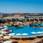 الحكومة تُفعِّل مبدأ “الزبون السري” وتصدر قرارت لتصنيف المؤسسات السياحية