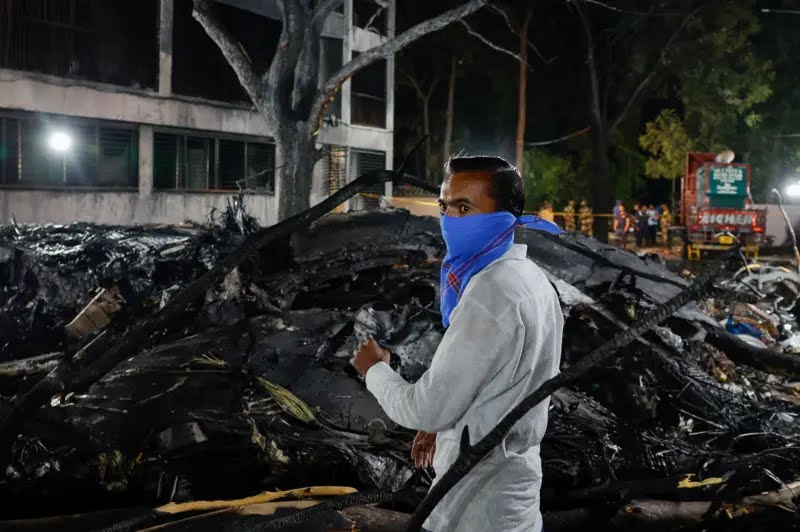 مصرع جميع الركاب باستثناء ناج وحيد، ماذا نعرف عن الطائرة الهندية المنكوبة؟