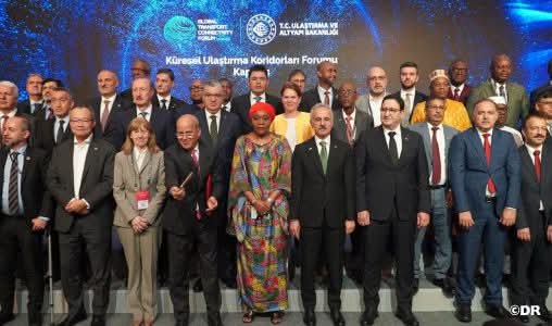 إسطنبول.. اختتام فعاليات منتدى الربط العالمي للنقل