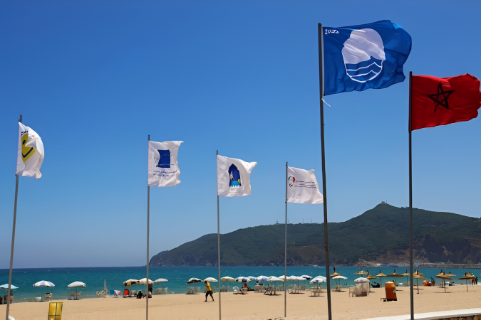 حصول 28 شاطئا وأربعة موانئ ترفيهية وبحيرة جبلية واحدة على "اللواء الأزرق" برسم صيف 2025