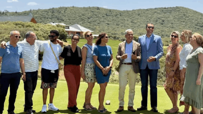 سياحة مستدامة: منظمو رحلات هولنديون يقومون بزيارة استطلاعية لإقليم إفران