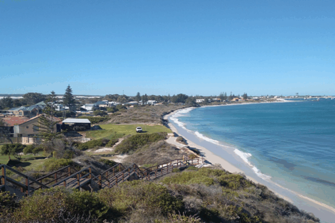 خطر الزوال يهدد مدينة سياحية كبرى في أستراليا بسبب التآكل الساحلي