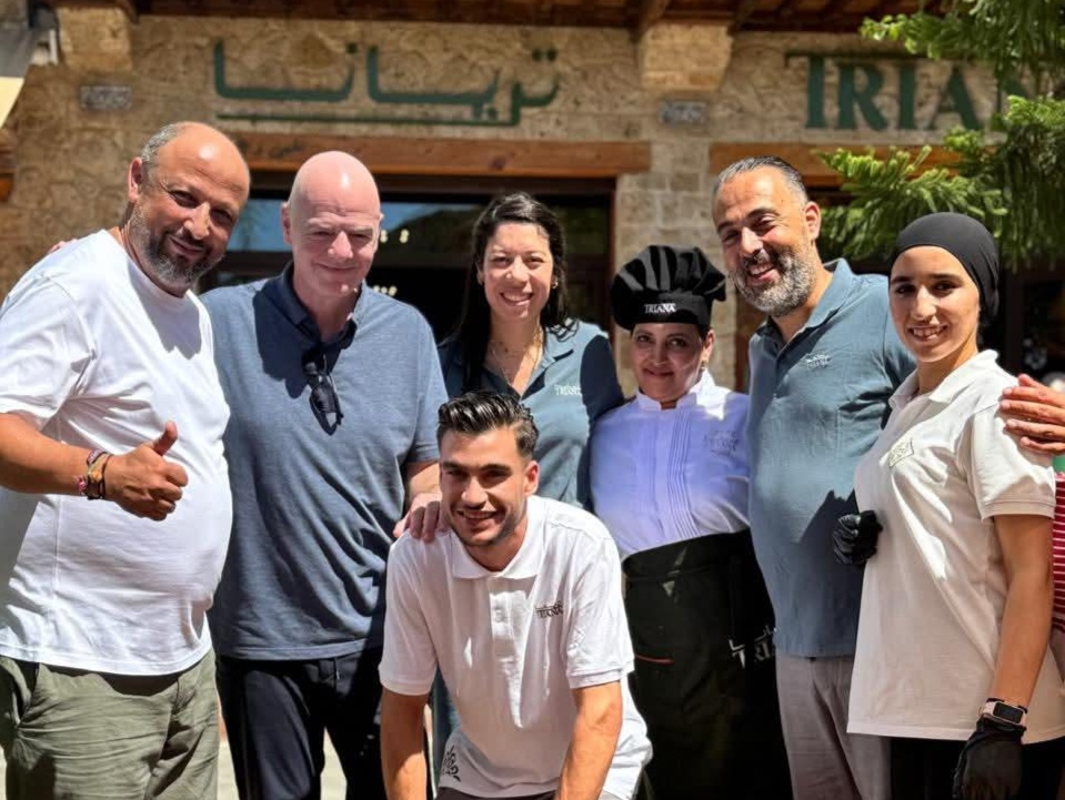 إنفانتينو يقضي عطلته في شفشاون: المدينة الزرقاء تجذب رئيس "فيفا"