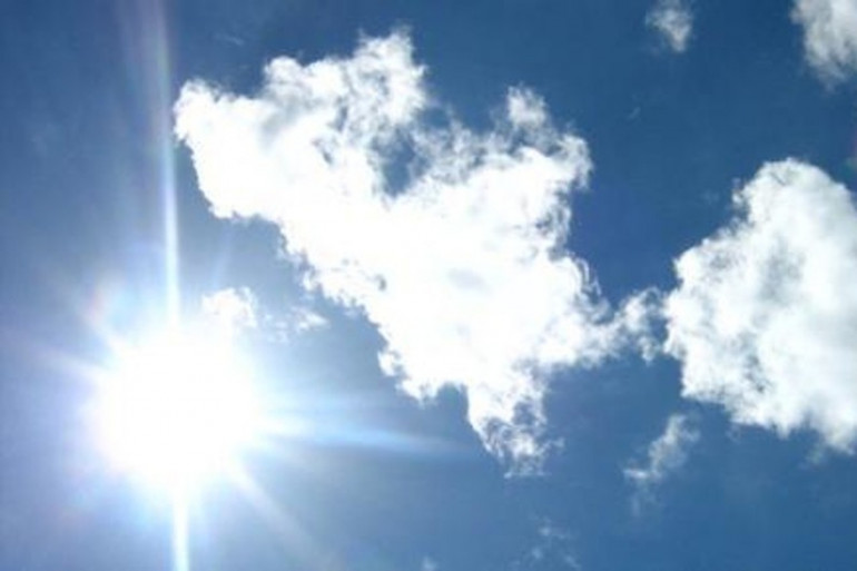 الطقس حارا بمختلف مناطق المغرب مع تشكل سحب منخفضة