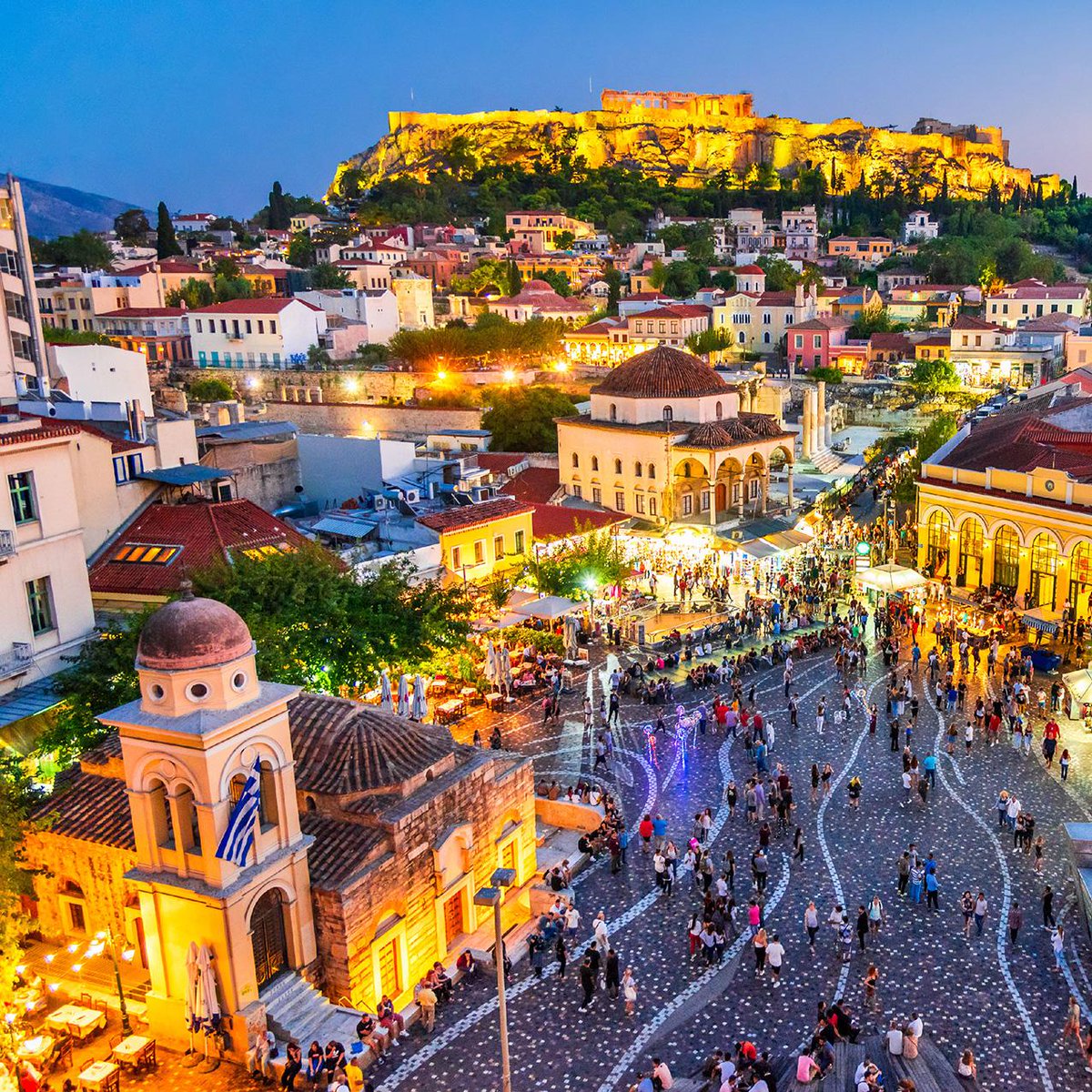 السياحة المفرطة تقلق سكان الأحياء التاريخية بأثينا 