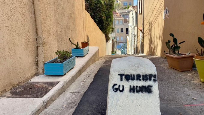 سكان مدينة مرسيليا ينتفضون في وجه السياح الوافدبن للمدينة