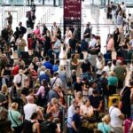 مطار برلين يواصل إلغاء الرحلات بسبب تداعيات الهجوم الإلكتروني