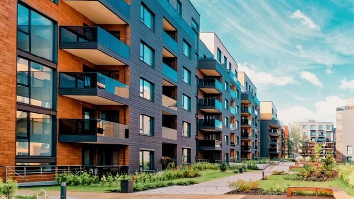مصر تسمح بتحويل المنشآت السكنية والإدارية والتجارية إلى فنادق