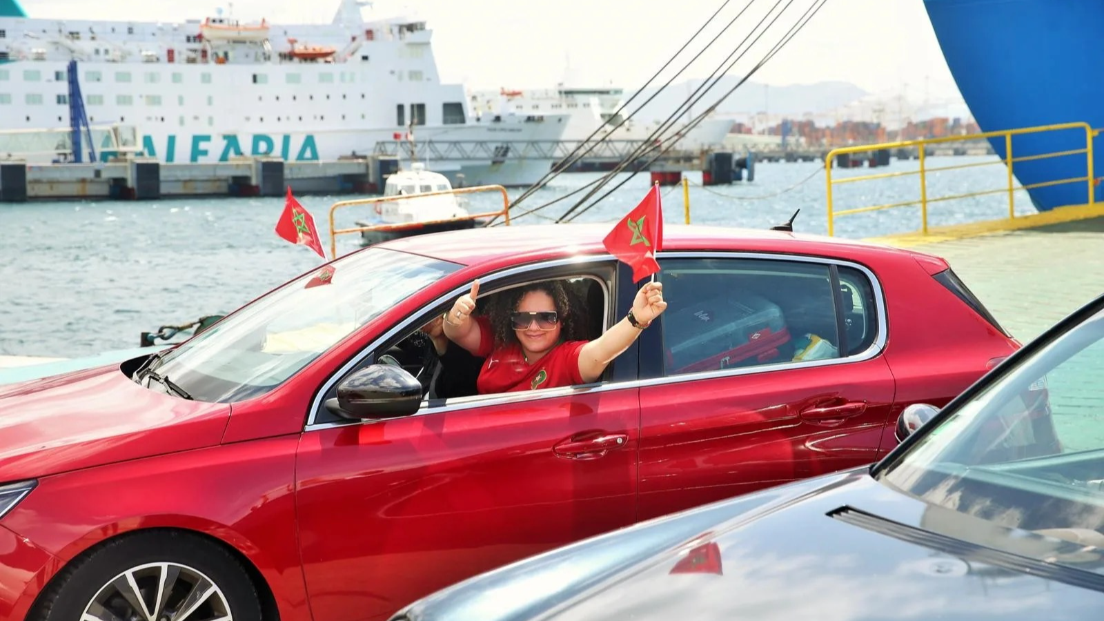 خبير سياحي: الجالية المغربية بالخارج تشكل الركيزة الأساسية للصيف بالمغرب
