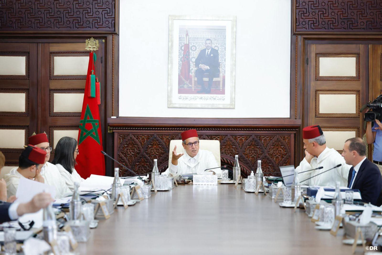 من بينها السياحة.. اللجنة الوطنية للاستثمارات تصادق على 12 مشروعا بقيمة إجمالية تفوق 45 مليار درهم