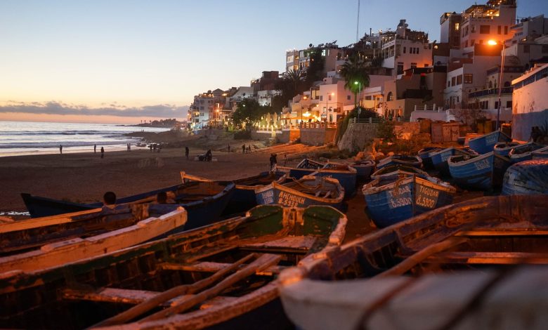 تغازوت تُكرّس ريادتها في ثقافة ركوب الأمواج بإحداث علامة “ Commune de Surf ”