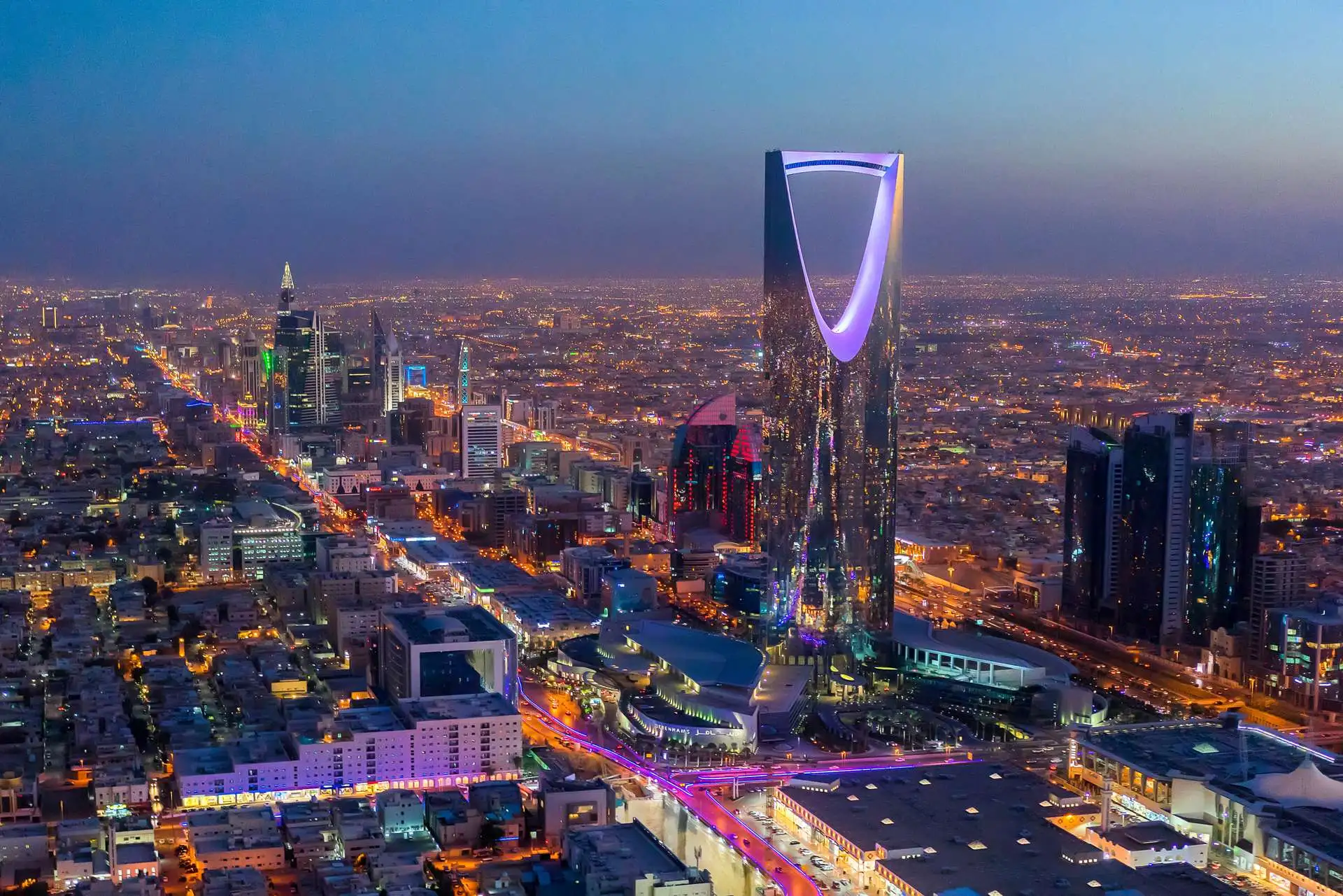 في سابقة تاريخية بمنطقة الخليج..السعودية تحتضن أبرز تجمع سياحي عالمي