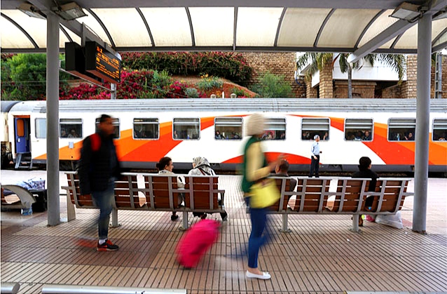 السكك الحديدية في طريقها لتسجيل رقم معاملات يفوق 5 مليارات درهم في 2025 وإطلاق أكبر برنامج استثماري في تاريخها