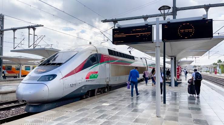 السكك الحديدية في طريقها لتسجيل رقم معاملات يفوق 5 مليارات درهم في 2025 وإطلاق أكبر برنامج استثماري في تاريخها