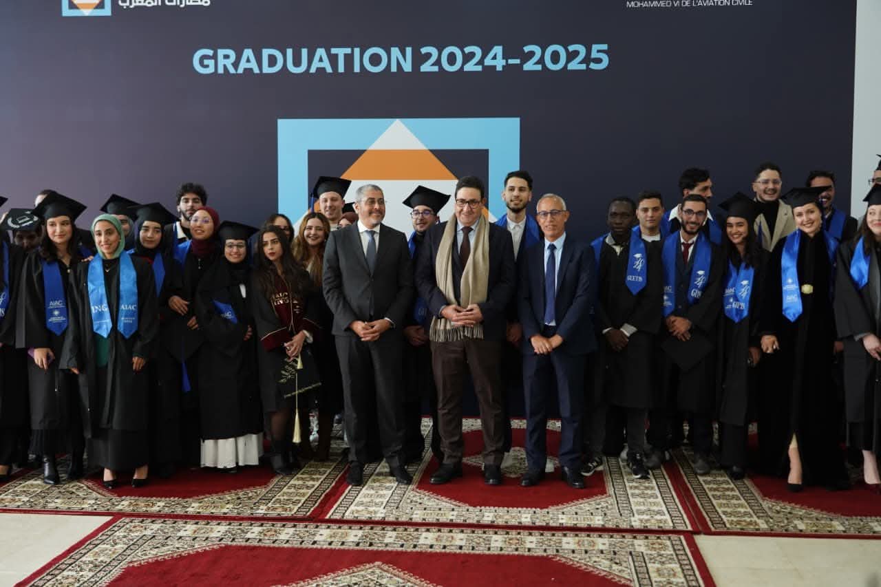أكاديمية محمد السادس الدولية للطيران المدني تحتفل بتخرج دفعتي 2024 و2025 في خطوة تهدف لتعزيز منظومة النقل الجوي واللوجيستيك بالمغرب