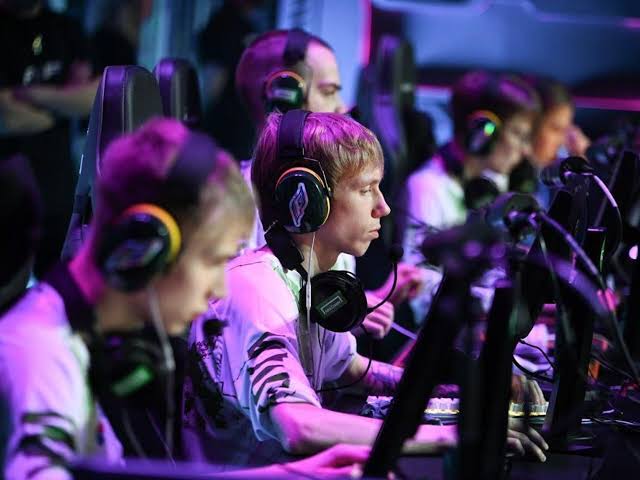 في مبادرة تجمع بين المنافسة البدنية والرقمية..أبوظبي تعلن افتتاح فعاليات “دورة ألعاب المستقبل 2025”