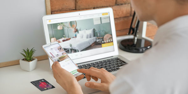 المغرب يتجه نحو تنظيم متكامل للإيجار السريع عبر الإنترنت ويضع قانونا لحماية المستهلك وتعزيز السياحة