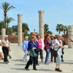 تغيير فئة اختصاص المرشدين السياحيين يثير نقاشًا مهنيًا حول التوازن وجودة التأطير