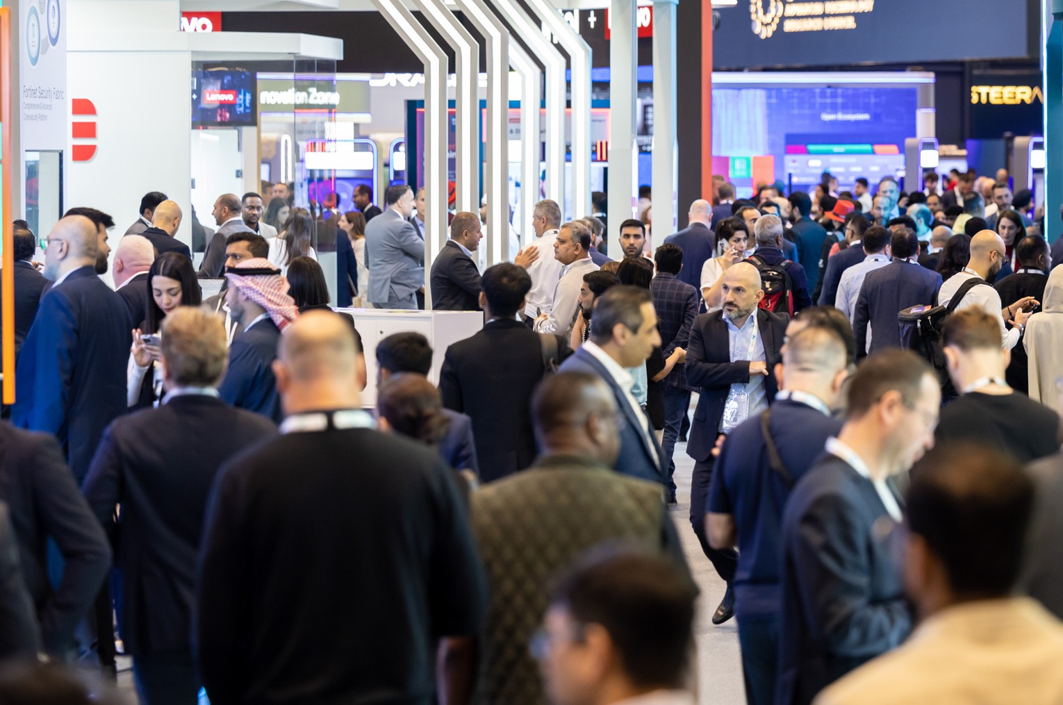 مصر تحتضن أول قمة عالمية للذكاء الاصطناعي في الشرق الأوسط وإفريقيا سنة 2026