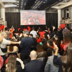 من معهد العالم العربي إلى الشانزيليزيه.. باريس تحتفي بتأهل أسود الأطلس إلى نهائي الكان