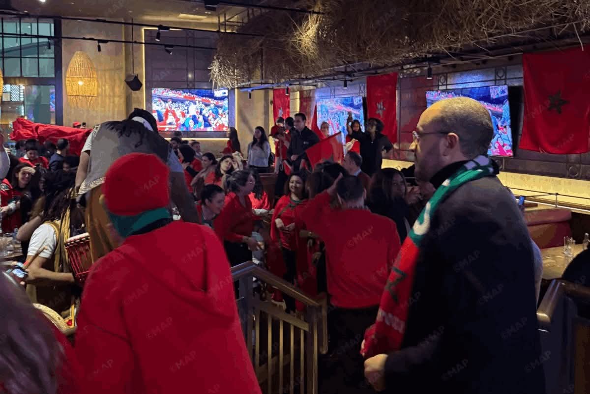 من لندن إلى أبيدجان… المغاربة يوحّدون النبض احتفالًا بتأهل أسود الأطلس إلى نهائي “الكان”