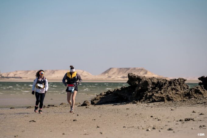 الداخلة تحتضن النسخة الـ12 من سباق “صحراوية” في موعد سياحي يجمع الرياضة بسحر الصحراء