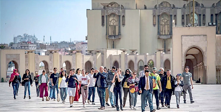 السياحة المغربية بين حصيلة 2025 القياسية وآفاق 2026 الواعدة: استثمارات، أحداث كبرى وربط جوي متصاعد