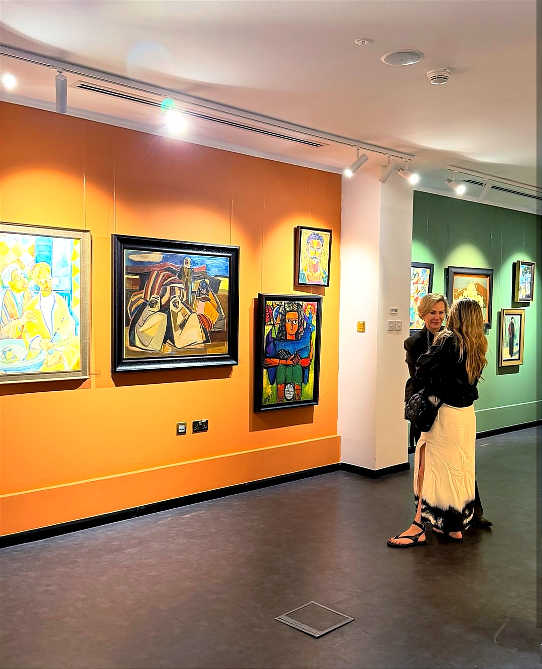 "القرن الأخير".. معرض بأبوظبي يوثق مائة عام من الفن العربي ويبرز بصمة المغرب في التشكيل المعاصر