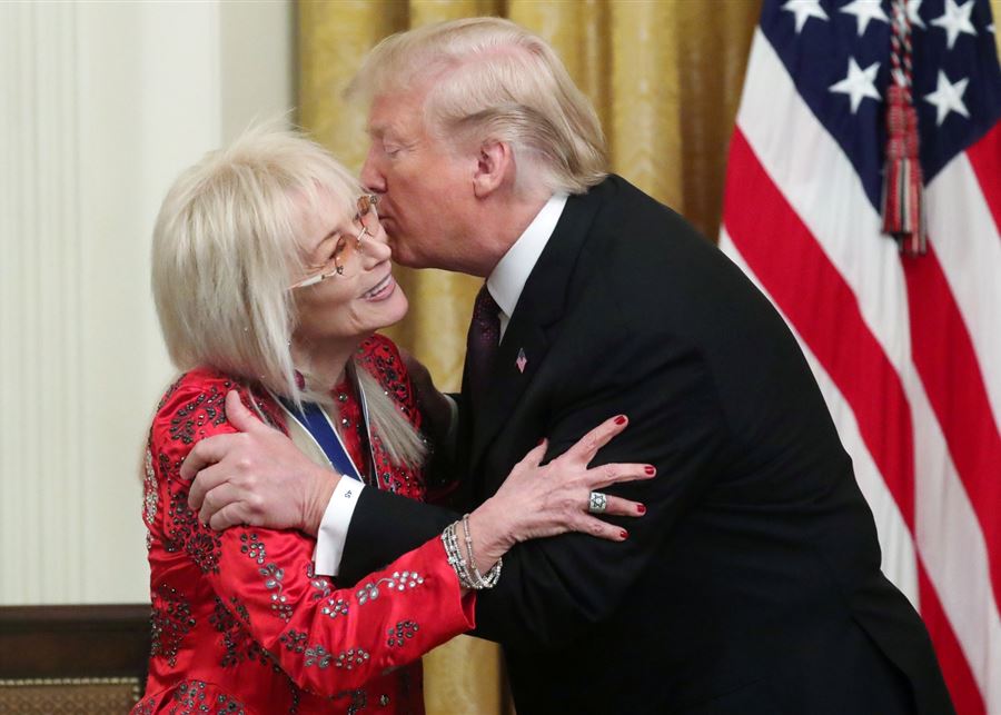 رحلات البذخ والرفاهية..اين قضى مليارديرات العالم ليلة رأس السنة؟