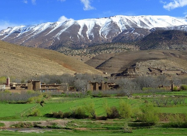 مغامرة تسلّق باب نوياد تبرز سحر الأطلس الشرقي وسياحة الجبال بإملشيل