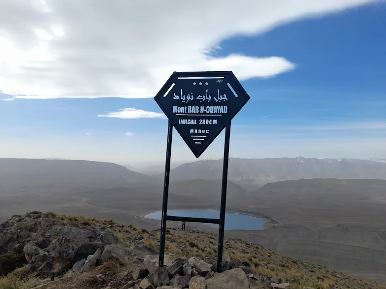 مغامرة تسلّق باب نوياد تبرز سحر الأطلس الشرقي وسياحة الجبال بإملشيل