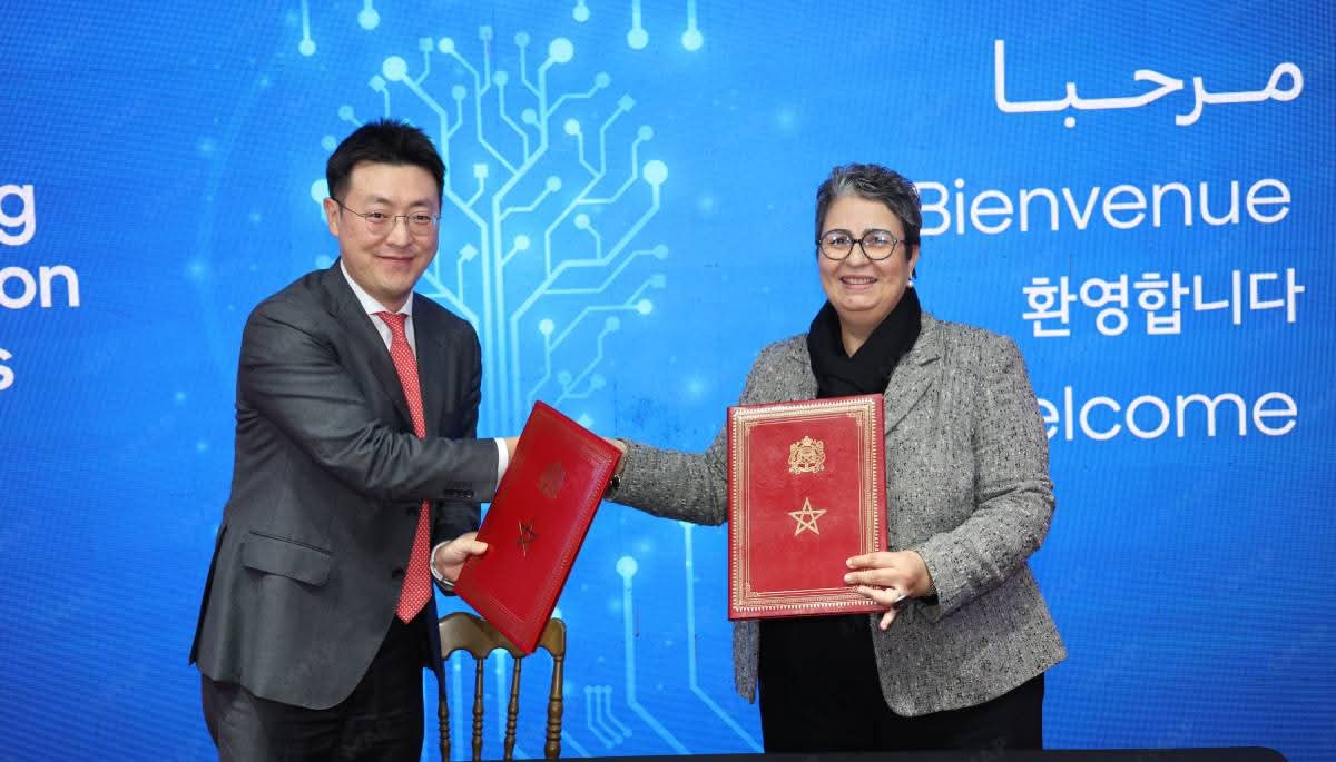 توقيع ملحق اتفاقية الشراكة بين وزارة التربية الوطنية و”سامسونغ للإلكترونيات”