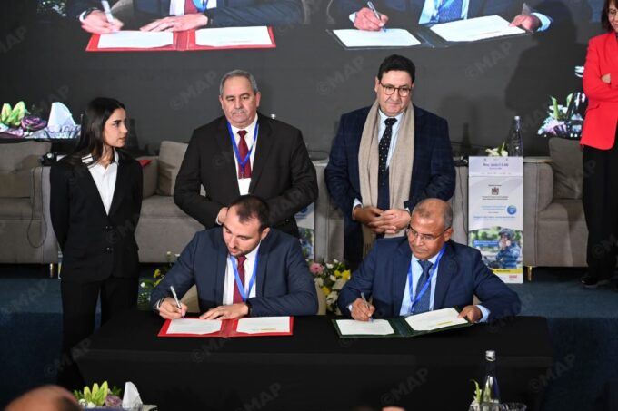 الرباط.. توقيع اتفاقية إطار لتعزيز السلامة الطرقية في مجال التوصيل بالمغرب