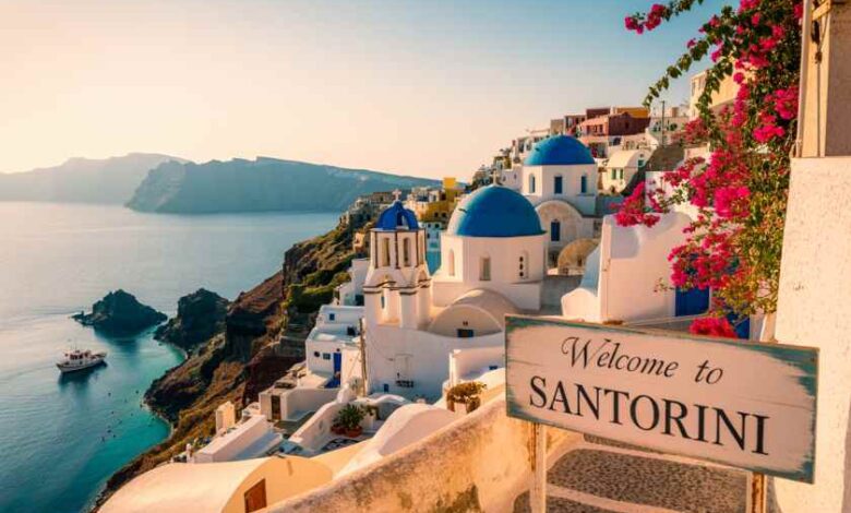 السياحة اليونانية تسجل أرقاماً قياسية في 2025 وإيرادات تتجاوز 23.6 مليار يورو