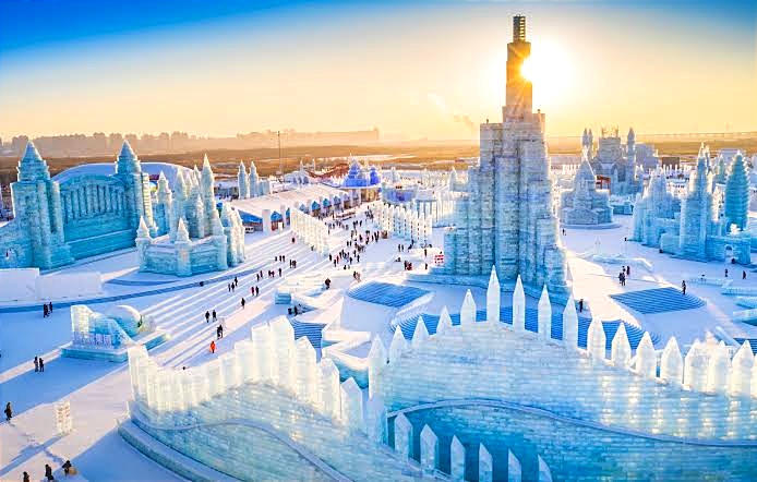 ذوبان الجليد يتسبب في إغلاق أكبر حديقة للجليد والثلج في العالم