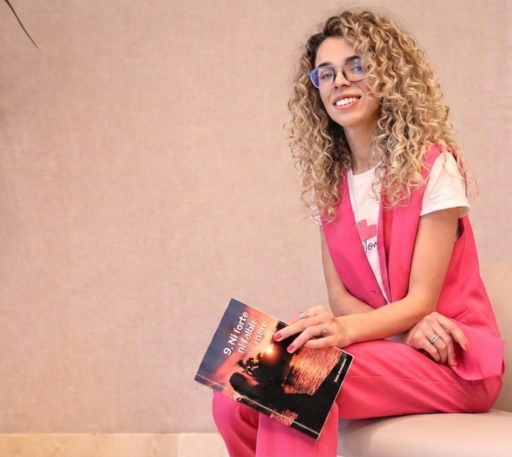 “لا قوية ولا ضعيفة… أم”.. إصدار جديد لزينب البوعزاوي يسلط الضوء على تحولات الأمومة في المغرب