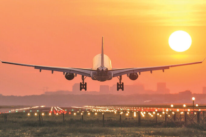 الأردن يعلن إعادة فتح أجوائه أمام حركة الطيران