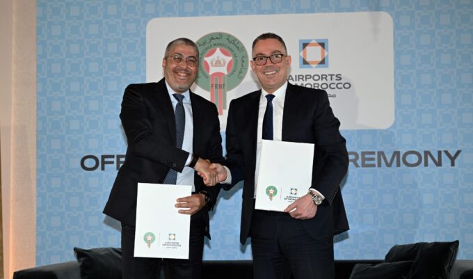 المكتب الوطني للمطارات يوقع اتفاقية شراكة مع جامعة الكرة