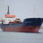 غرق السفينة “DURA BULK” قبالة سواحل العيون وإنقاذ جميع أفراد طاقمها