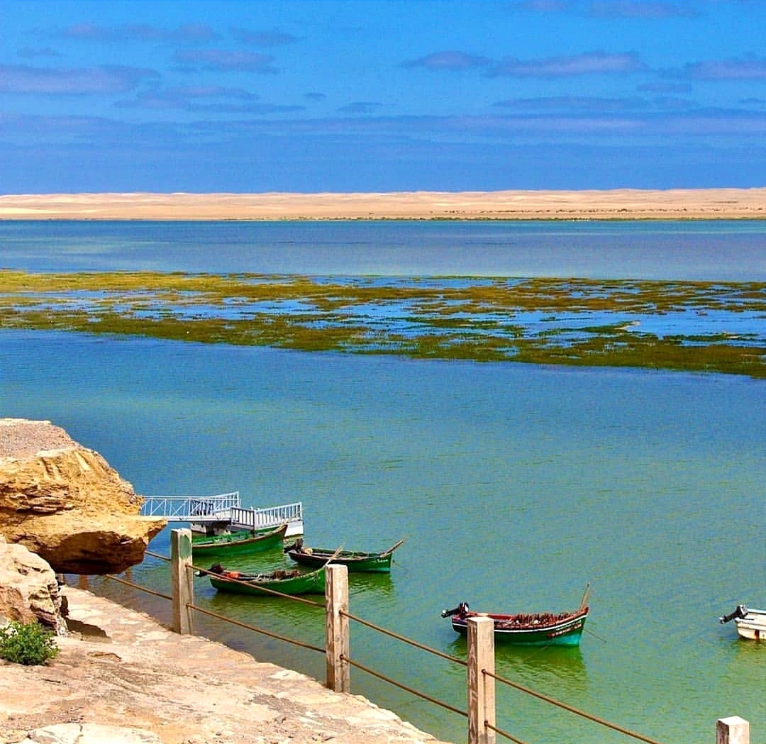 "بحيرة النعيلة" تتصدر وجهات الكرفانات.. وتجذب سياح أوروبا الباحثين عن الهدوء والشمس